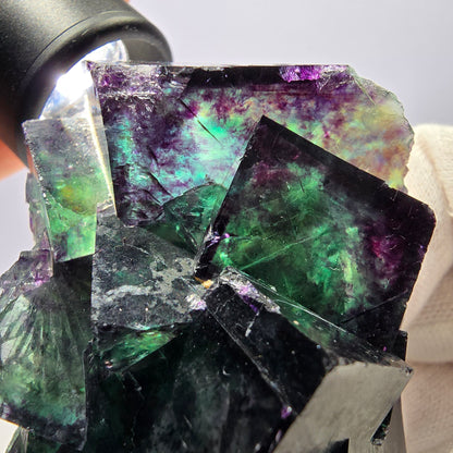 Rare spécimen de cube de fluorite fantôme, parqueté zonal Okorusu Namibie 70*51*43mm 