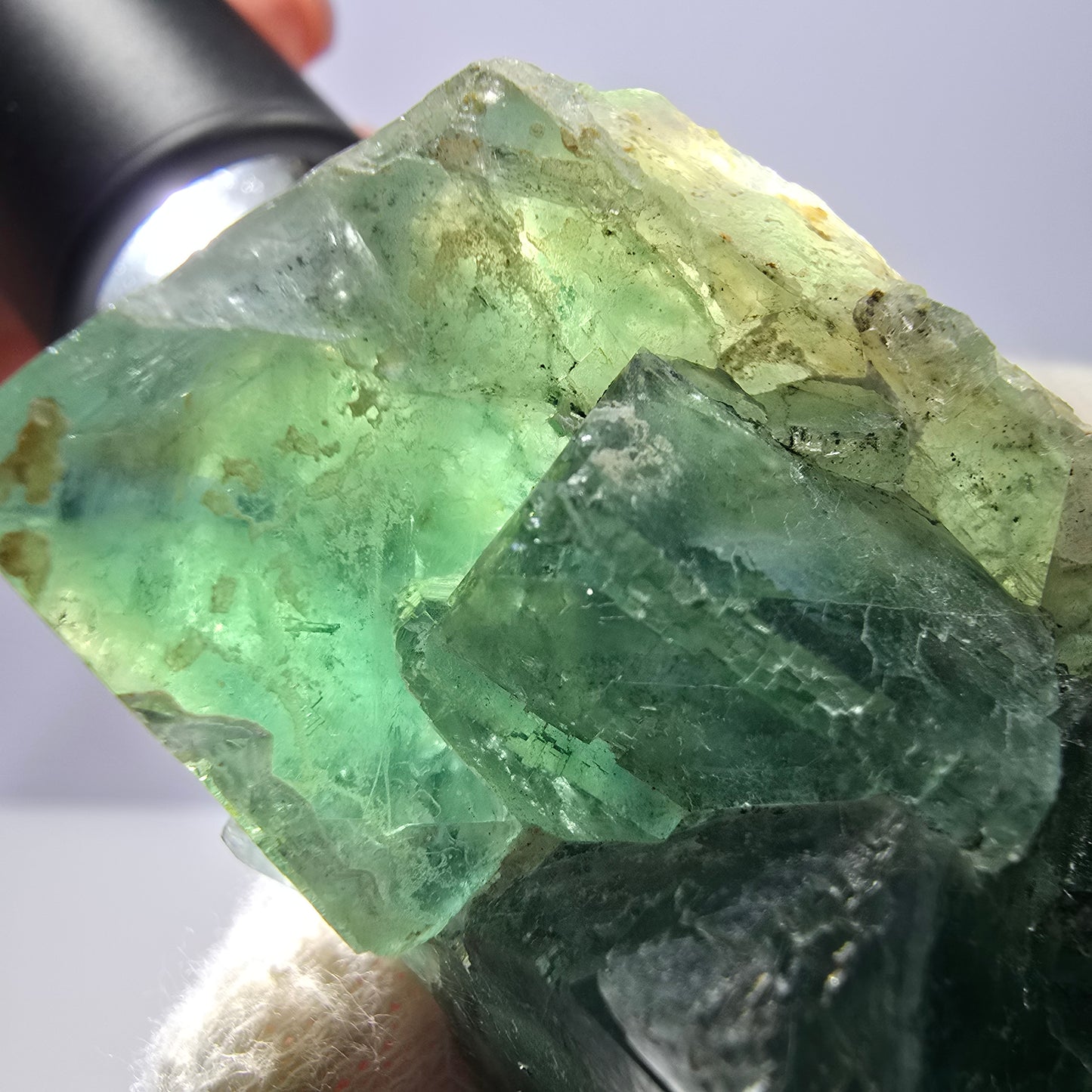 Seltene Phantom Fluorit Würfel Stufe parkettiert grün Okorusu Namibia 68*47*25mm