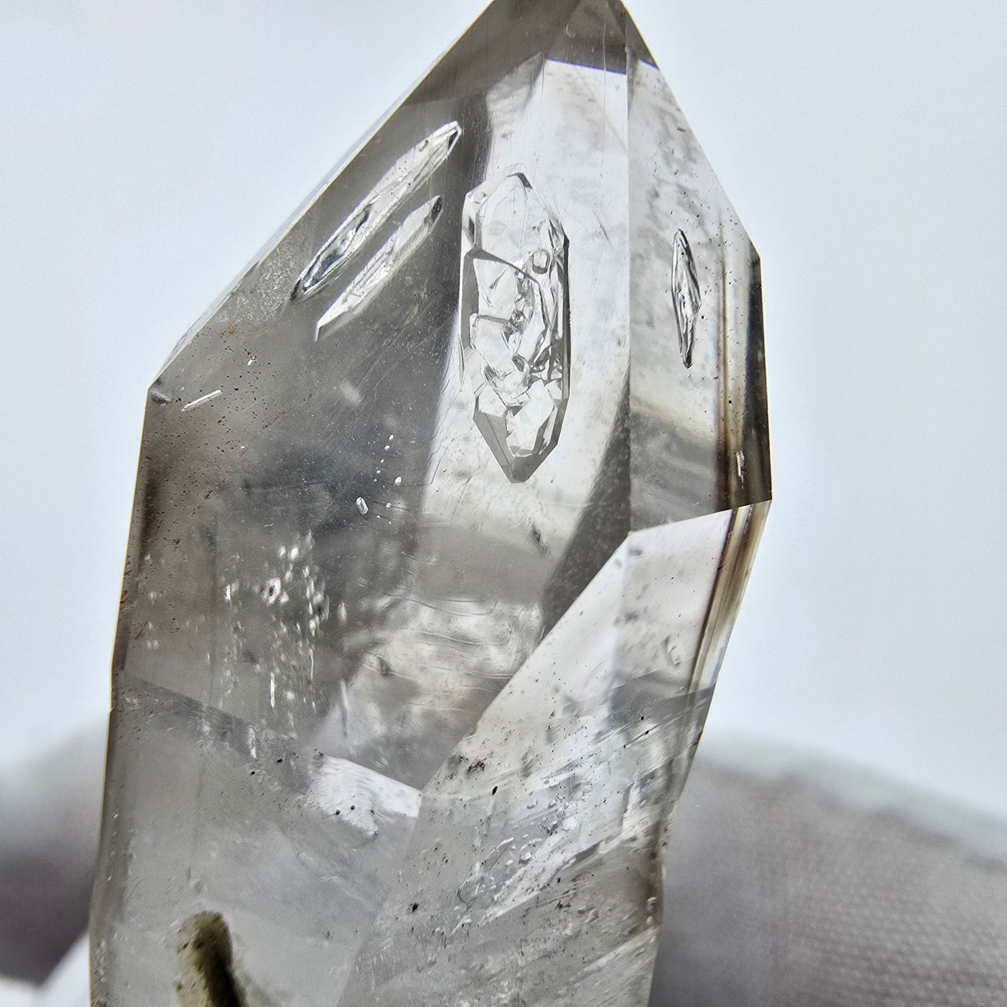 Enhydro Phantom Rauchquarz Zepter Spitze 1x Blase Goboboseb, Namibia 46*22*20mm