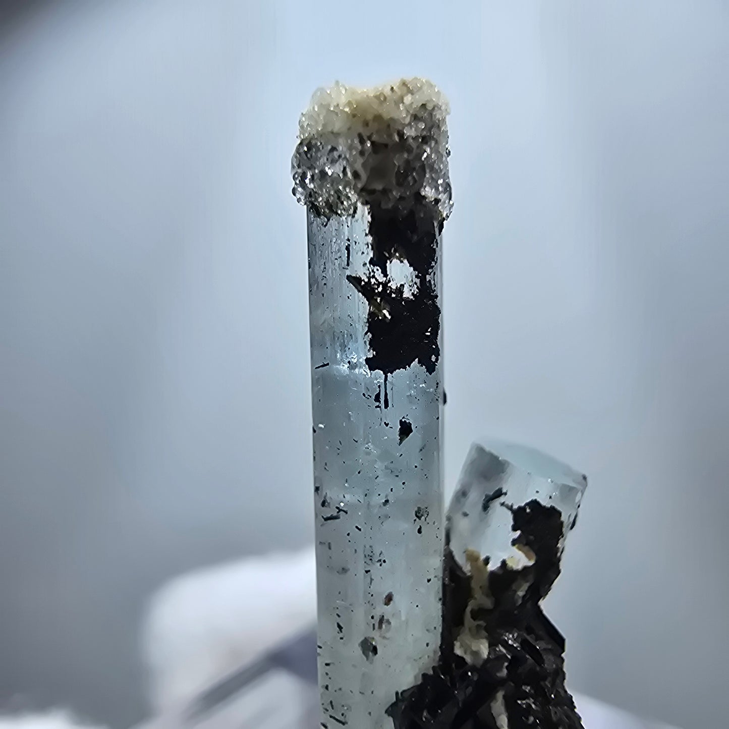 Klare Aquamarin XX Stufe, blau Erongo, Namibia 25*9*7mm