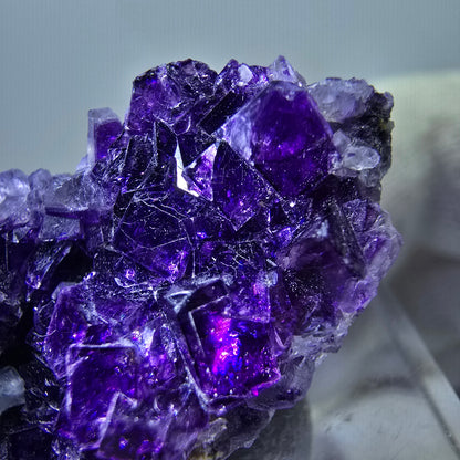 Rare spécimen de cube de fluorite fantôme, violet Okorusu, Namibie 31 x 18 x 10 mm 