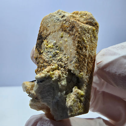 Rare spécimen d'orthose, de tourmaline schorl et de fluorite d'Erongo, Namibie, 46 x 26 x 17 mm 