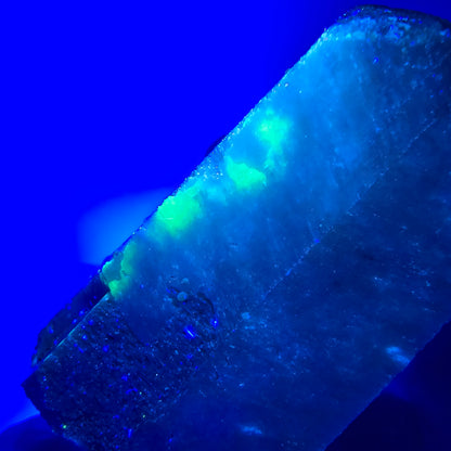 Seltene Hyalit Opal, Orthoklas, Schörl Turmalin, Muskovit Stufe Erongo, Namibia 49*32*30mm