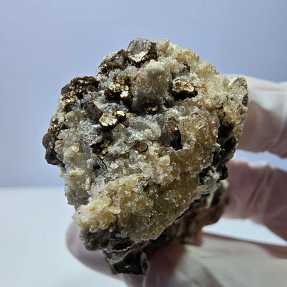 Spécimen rare de tourmaline schorl, hyalite, orthose et muscovite, Erongo, Namibie, 66 x 38 x 32 mm 