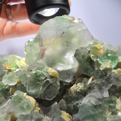 Phantom Fluorit Würfel hexagonal, Muskovit, Hyalit Opal Stufe Erongo, Namibia 122*74*58mm