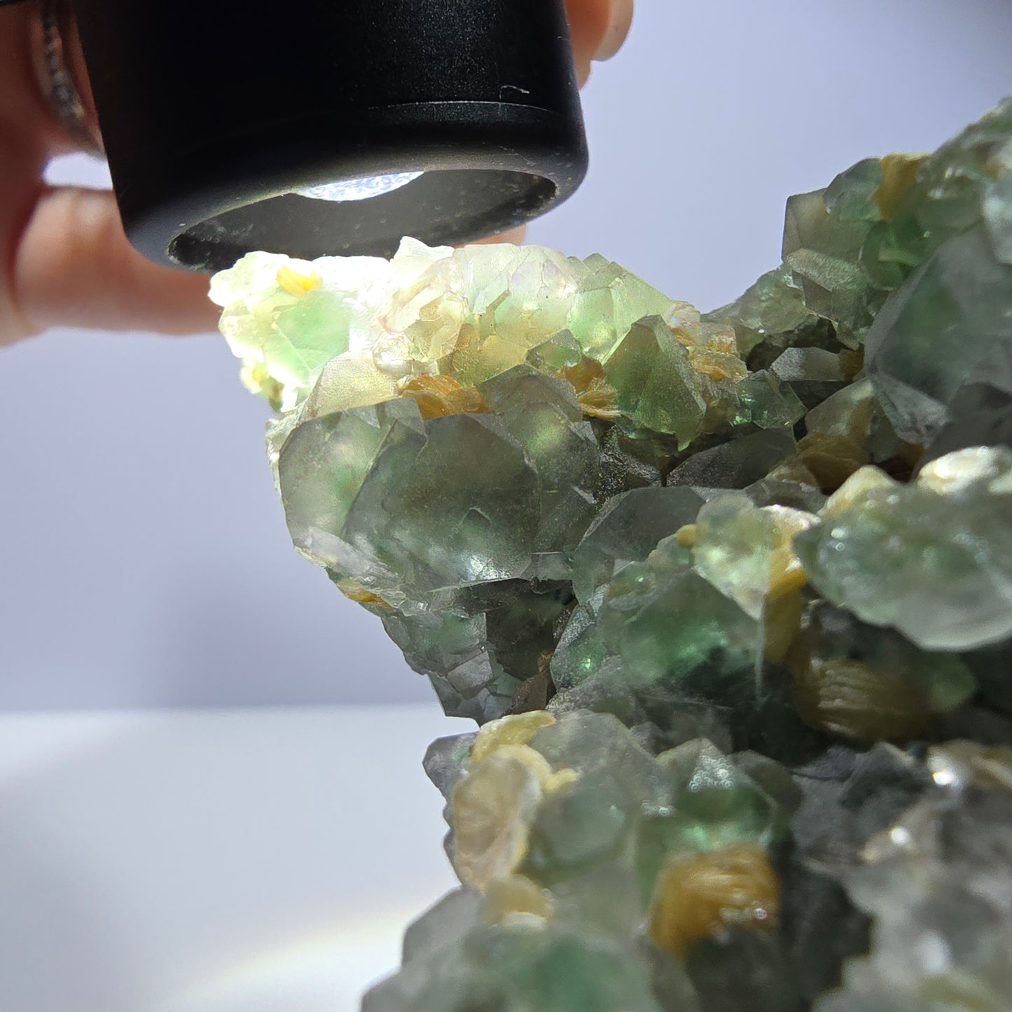 Phantom Fluorit Würfel hexagonal, Muskovit, Hyalit Opal Stufe Erongo, Namibia 122*74*58mm