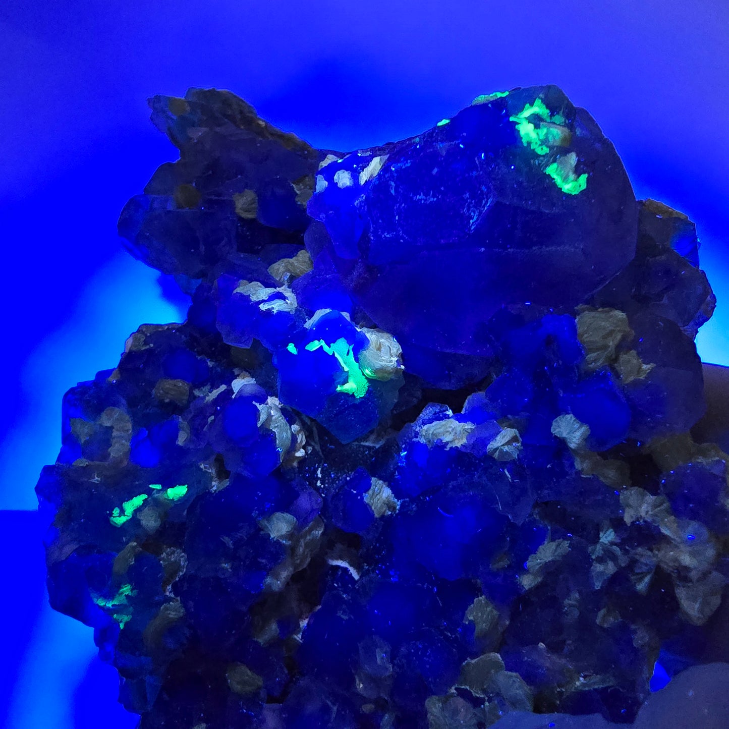 Phantom Fluorit Würfel hexagonal, Muskovit, Hyalit Opal Stufe Erongo, Namibia 122*74*58mm