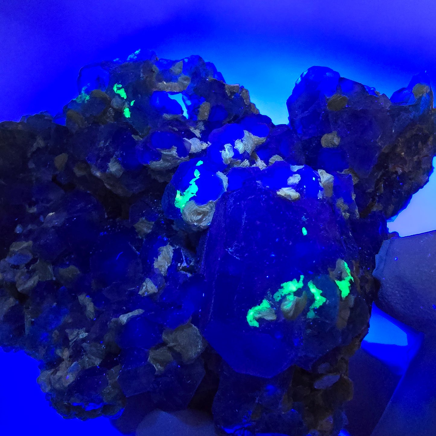 Phantom Fluorit Würfel hexagonal, Muskovit, Hyalit Opal Stufe Erongo, Namibia 122*74*58mm