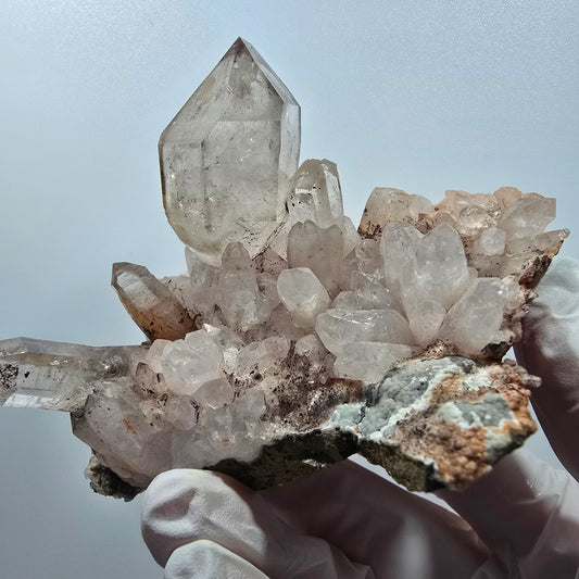 Große Phantom Rauchquarz Zepter auf Matrix Stufe Goboboseb, Namibia 82*64*71mm