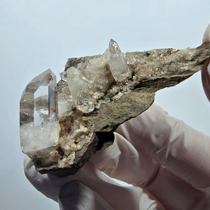 Klare Phantom Rauchquarz, Hämatit auf Matrix Stufe Goboboseb, Namibia 66*57*26mm