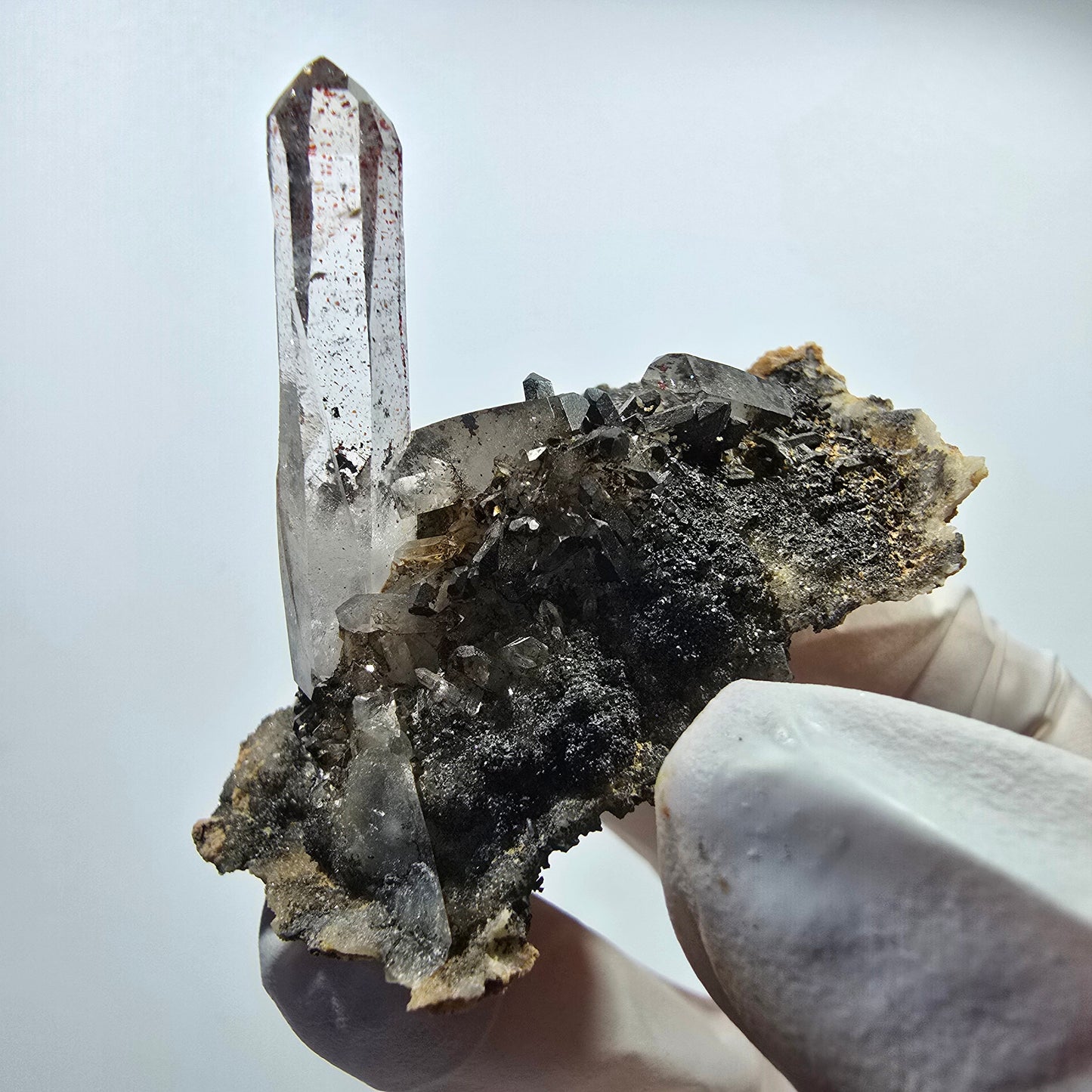 Klare Phantom Rauchquarz, Hämatit auf Matrix Stufe Goboboseb, Namibia 49*38*39mm