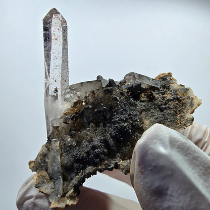 Klare Phantom Rauchquarz, Hämatit auf Matrix Stufe Goboboseb, Namibia 49*38*39mm