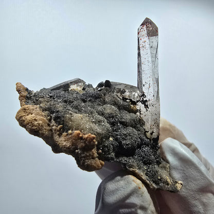 Klare Phantom Rauchquarz, Hämatit auf Matrix Stufe Goboboseb, Namibia 49*38*39mm