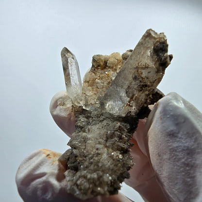 Klare Phantom Rauchquarz auf Matrix Stufe Goboboseb, Namibia 49*32*21mm