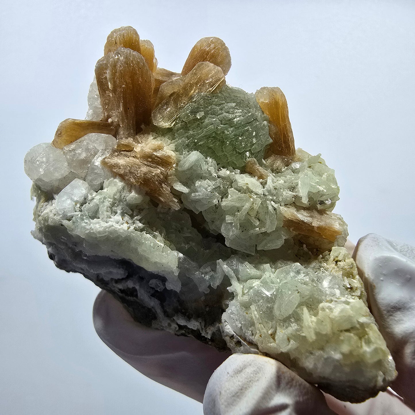 Seltene Prehnit, Stilbit, Calcit Stufe Streep Mine Goboboseb, Namibia 59*30*41mm