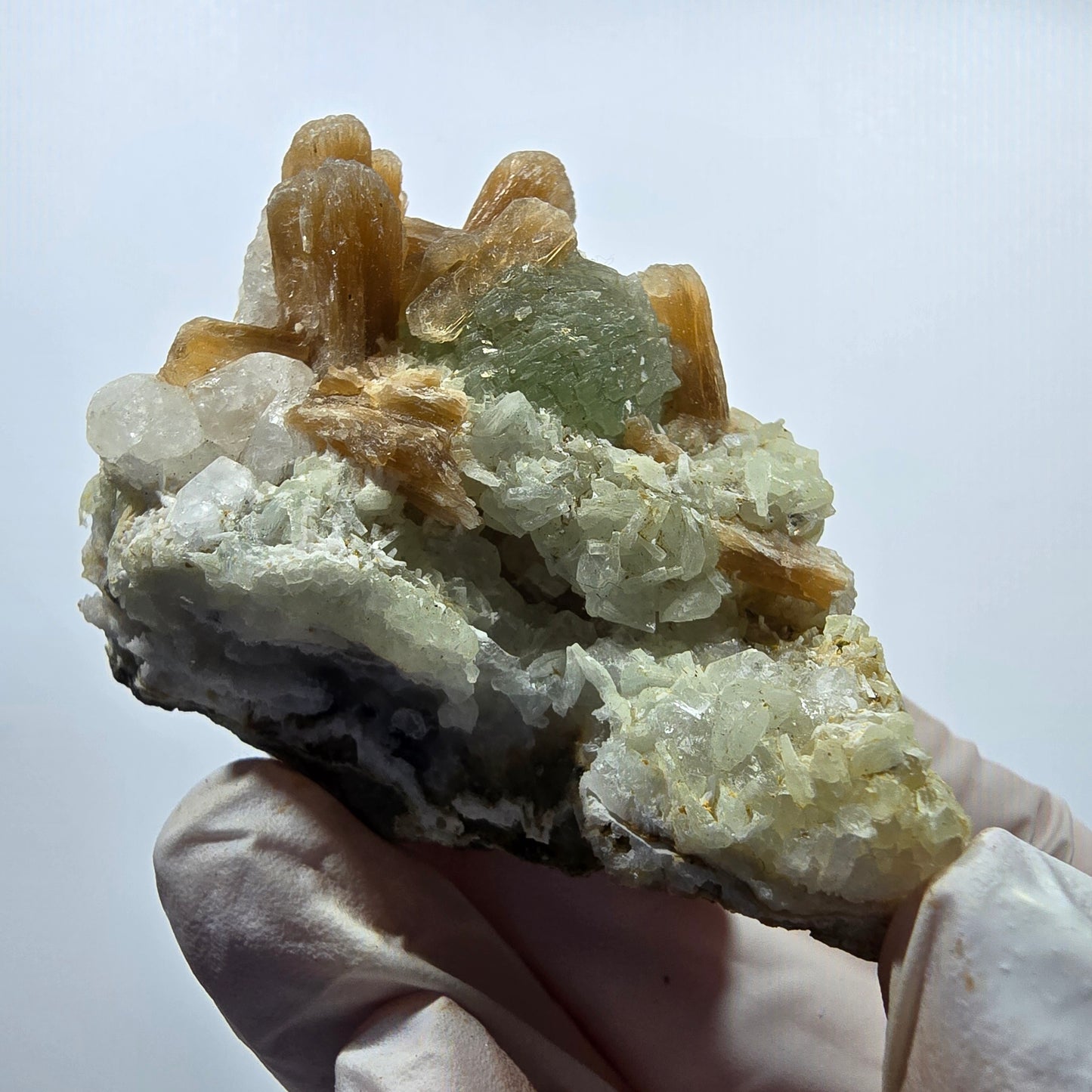 Seltene Prehnit, Stilbit, Calcit Stufe Streep Mine Goboboseb, Namibia 59*30*41mm