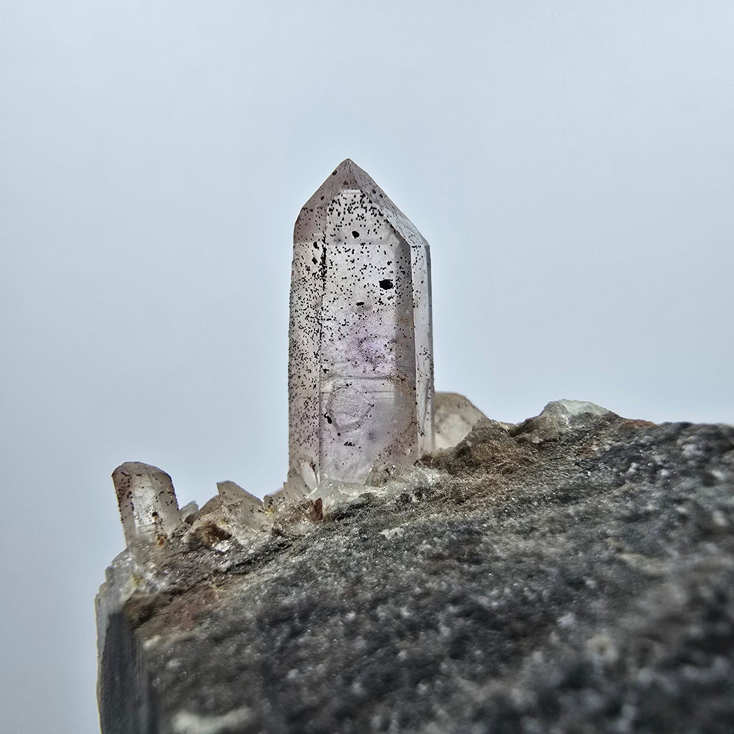 Seltene Phantom Amethyst, Hämatit auf Matrix Stufe Goboboseb, Namibia 53*33*33mm