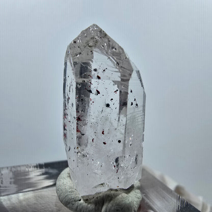 Harlekin Lemurian Hämatit Quarz Spitze Streep Mine Goboboseb, Namibia 27*13*11mm