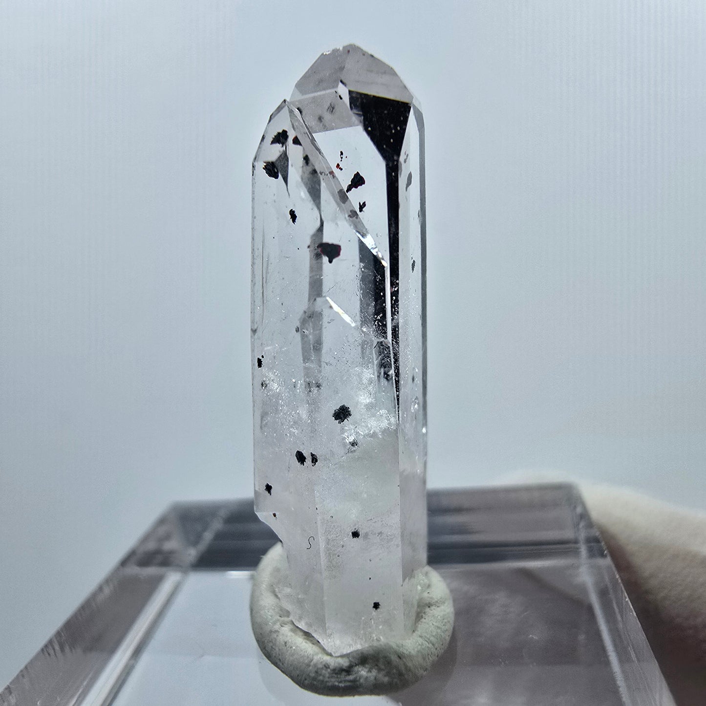 Clear hematite phantom quartz point Streep Mine Goboboseb, Namibia 26*10*7mm 