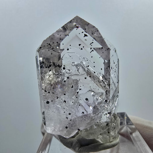 Enhydro Harlekin Phantom Amethyst, 3x Blase Streep Mine Goboboseb, Namibia 34*23*13mm