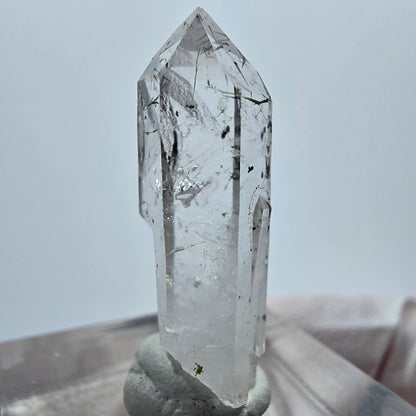 Klare Epidot Phantom Quarz Spitze Streep Mine Goboboseb, Namibia 28*10*7mm