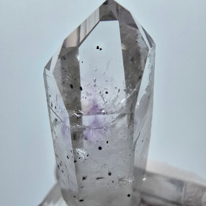 Lemurian Phantom Amethyst Hämatit Spitze Streep Mine Goboboseb, Namibia 39*20*14mm