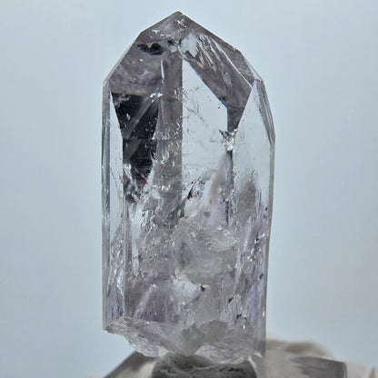 Enhydro Harlekin Phantom Amethyst, 1x Blase Streep Mine Goboboseb, Namibia 43*20*14mm