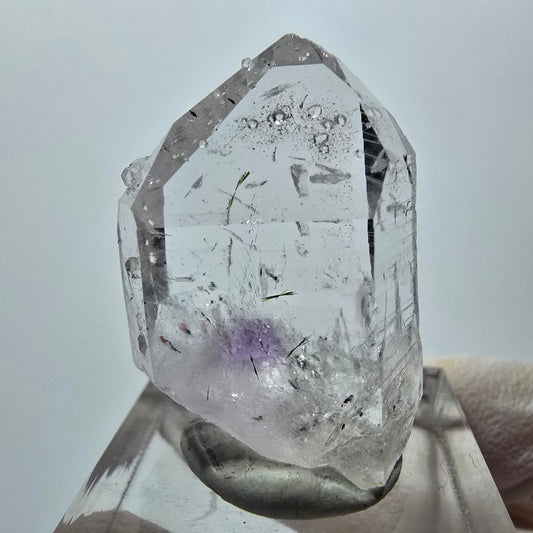 Harlekin Lemurian Phantom Amethyst mit Analcim Streep Mine Goboboseb, Namibia 32*23*12mm