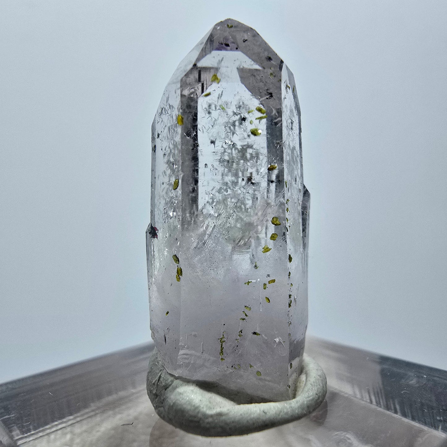 Harlekin Lemurian Amethyst mit Prehnit, Epidot Streep Mine Goboboseb, Namibia 28*12*9mm