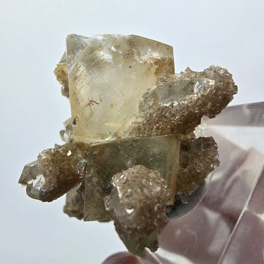 Rare cube de calcite, préhnite, spécimen de quartz de la mine de Streep, Goboboseb, Namibie, 39 x 33 x 24 mm 