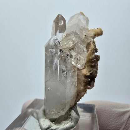 Pointes de quartz fumé squelettiques biterminées sur matrice, Goboboseb, Namibie, 46 x 34 x 20 mm