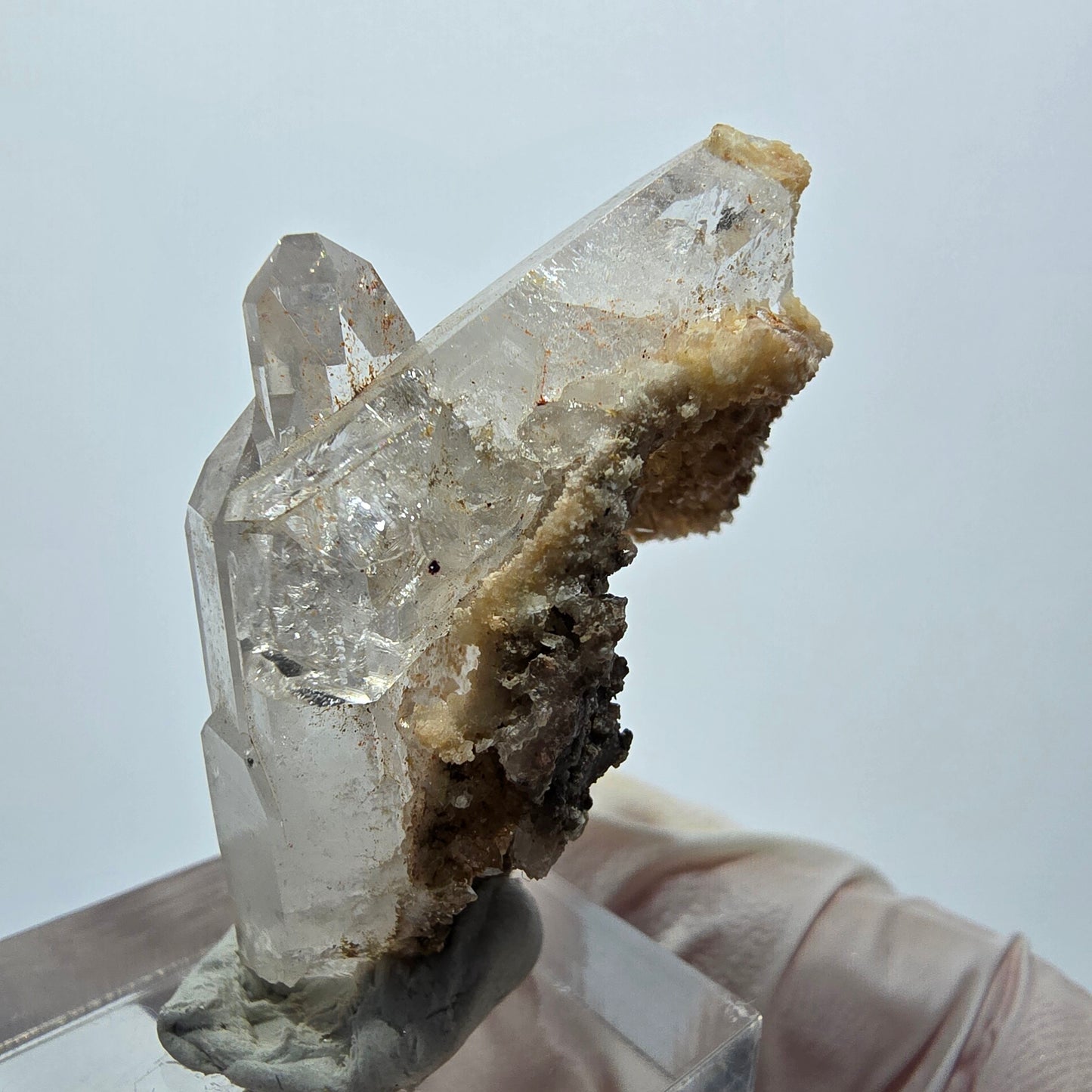 Pointes de quartz fumé squelettiques biterminées sur matrice, Goboboseb, Namibie, 46 x 34 x 20 mm