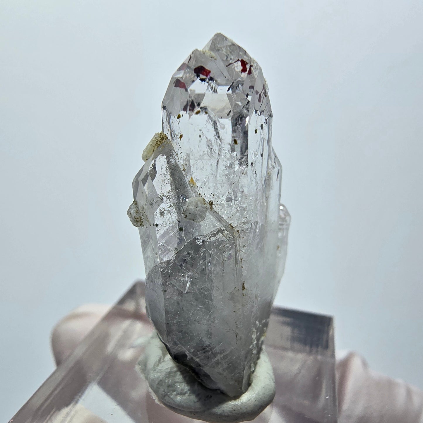 Améthyste lémurienne arlequin avec stries de préhnite, mine de Goboboseb, Namibie, 33 x 18 x 13 mm 