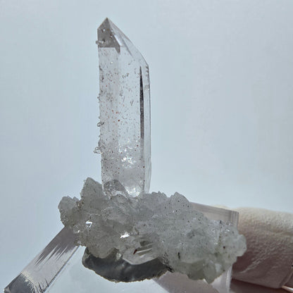 Harlekin Quarz, Calcit mit Matrix Stufe Streep Mine Goboboseb, Namibia 33*27*14mm