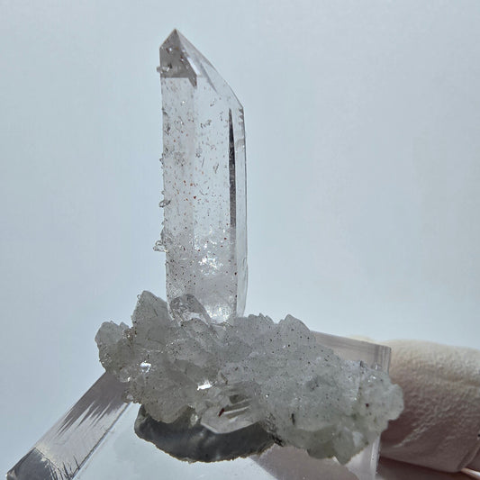 Harlekin Quarz, Calcit mit Matrix Stufe Streep Mine Goboboseb, Namibia 33*27*14mm