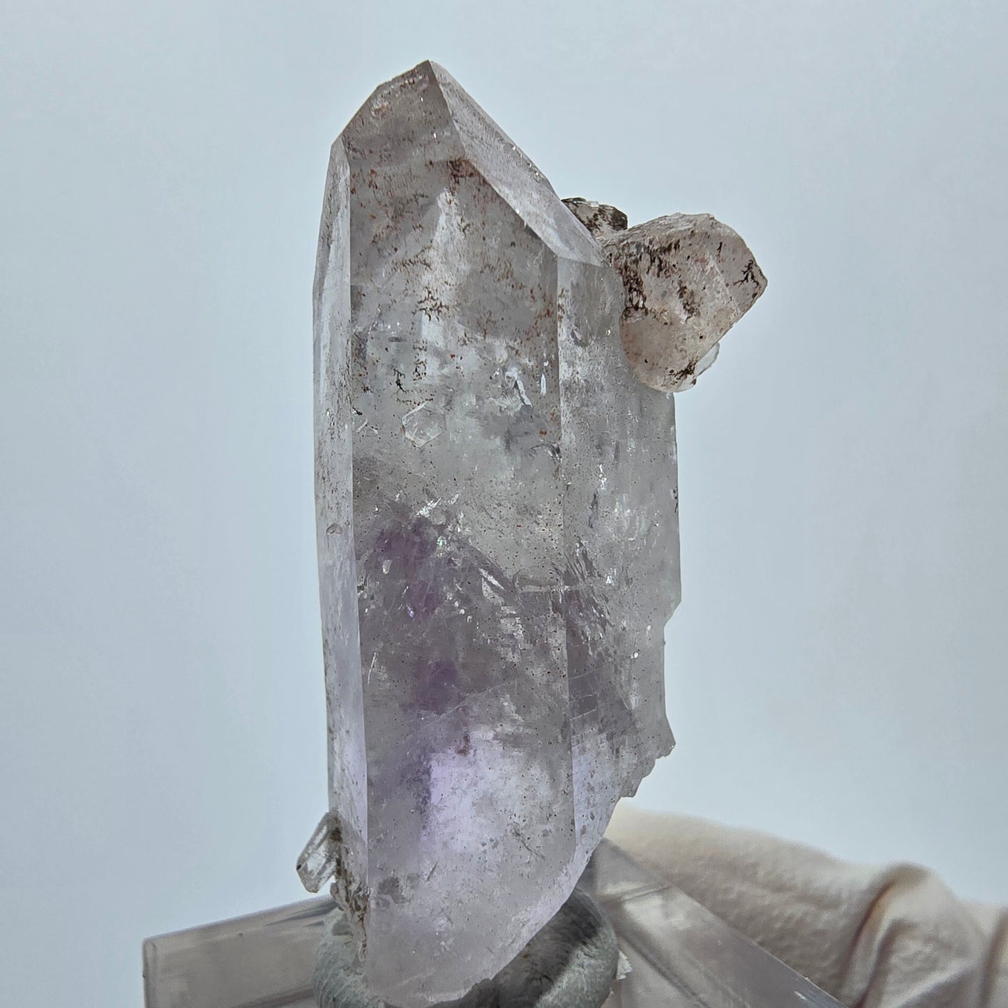 Lemurian Phantom Amethyst mit Hämatit Spitze Streep Mine Goboboseb, Namibia 44*26*18mm