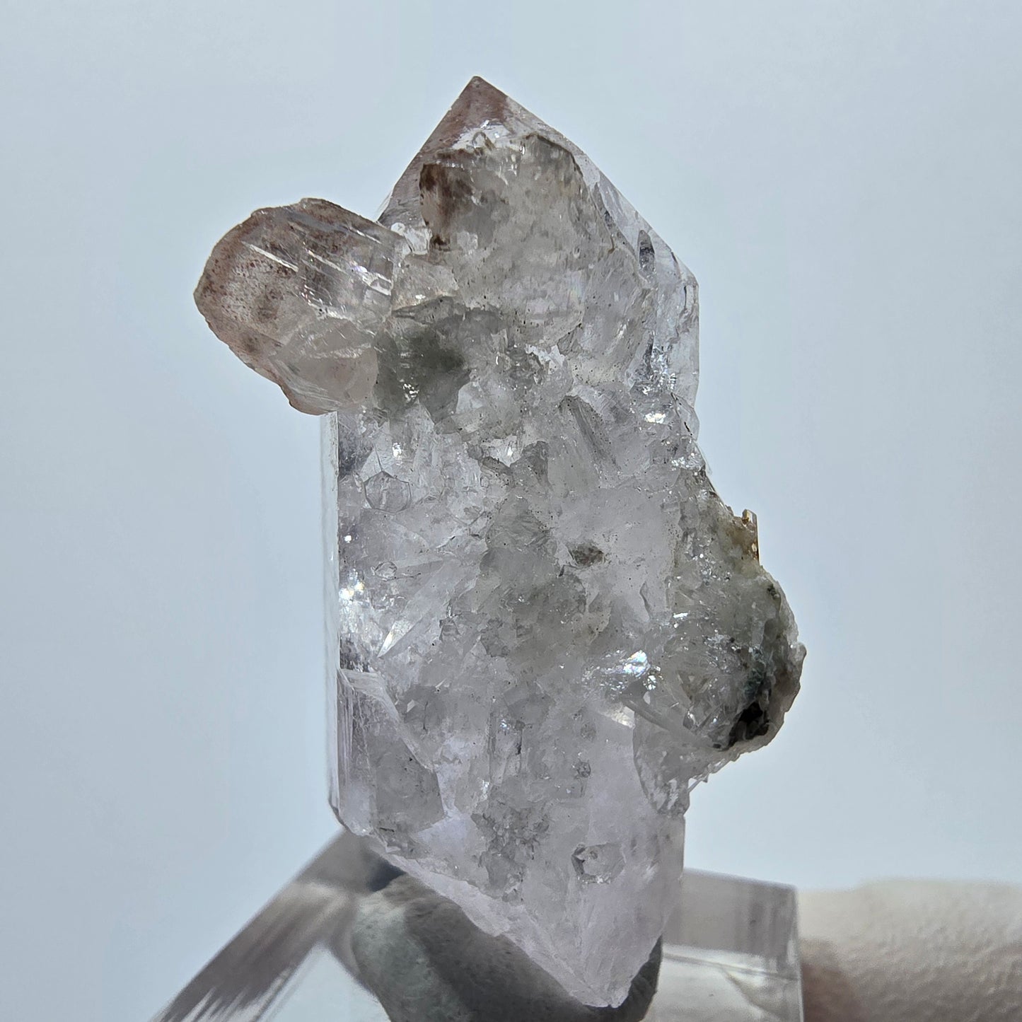 Lemurian Phantom Amethyst mit Hämatit Spitze Streep Mine Goboboseb, Namibia 44*26*18mm
