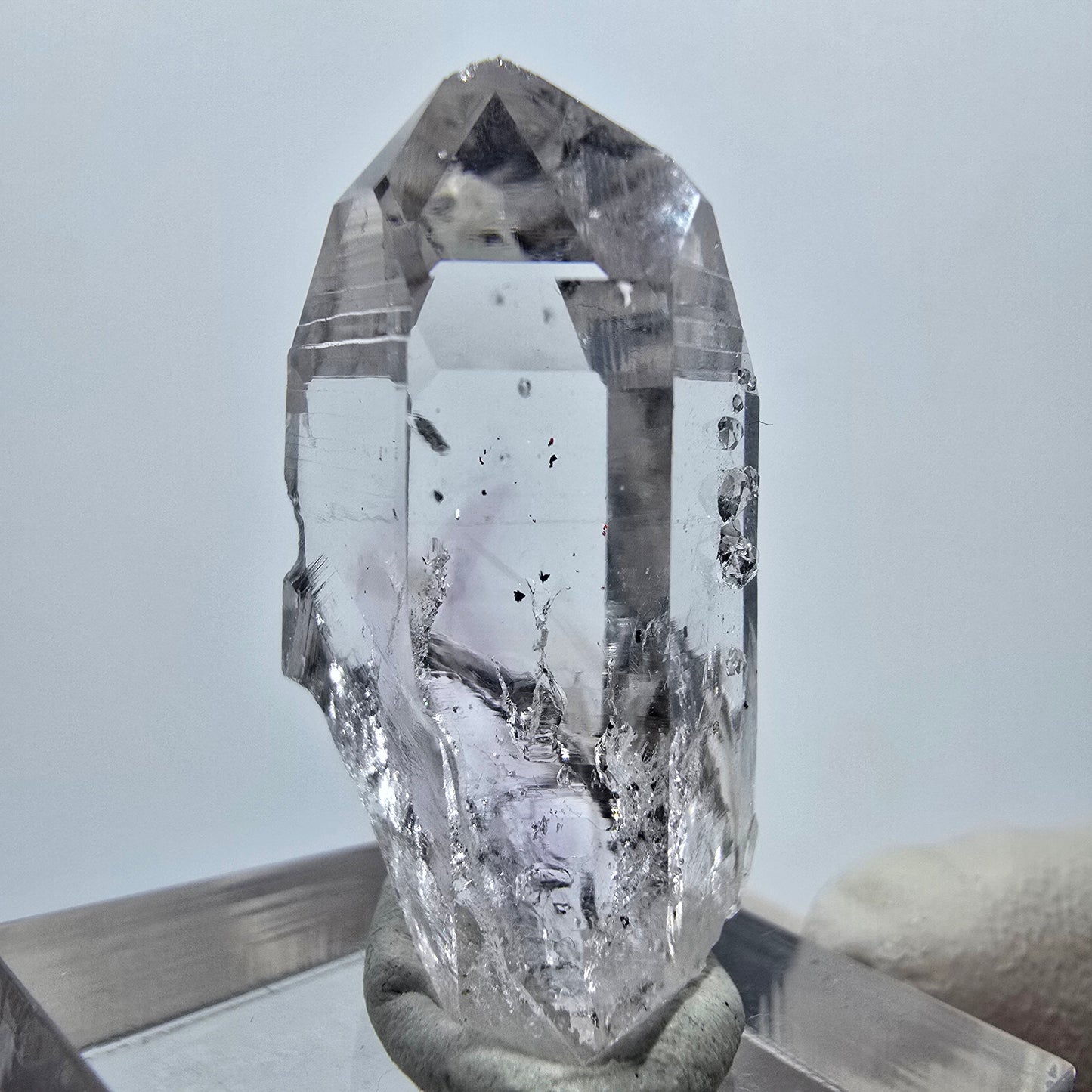 Lemurian Phantom Amethyst mit Analcim, Hämatit Streep Mine Goboboseb, Namibia 32*18*14mm