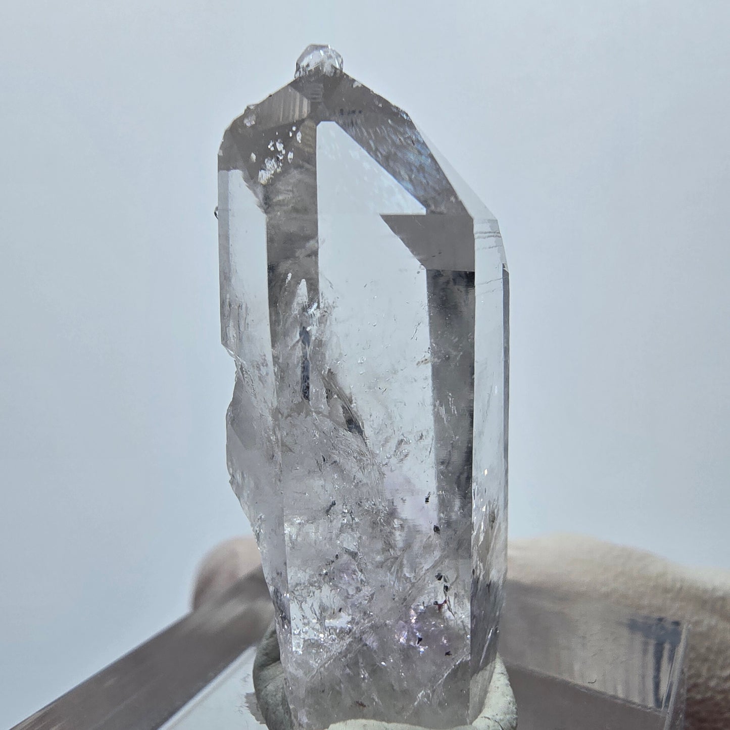 Lemurian Phantom Amethyst mit Analcim, Hämatit Streep Mine Goboboseb, Namibia 33*14*13mm