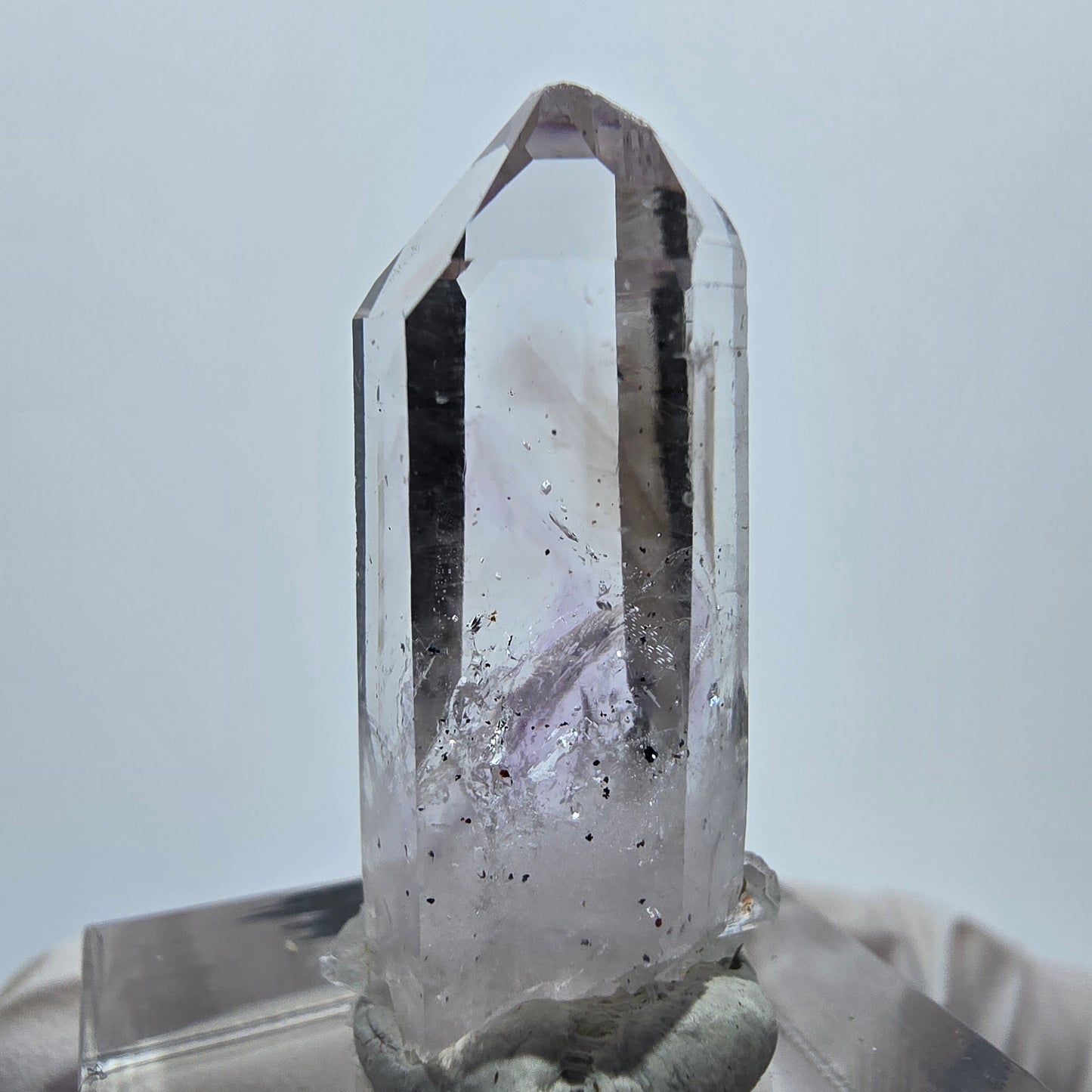 Lemurian Phantom Amethyst mit Hämatit Streep Mine Goboboseb, Namibia 31*15*10mm