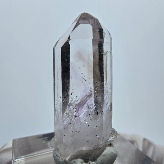 Lemurian Phantom Amethyst mit Hämatit Streep Mine Goboboseb, Namibia 31*15*10mm