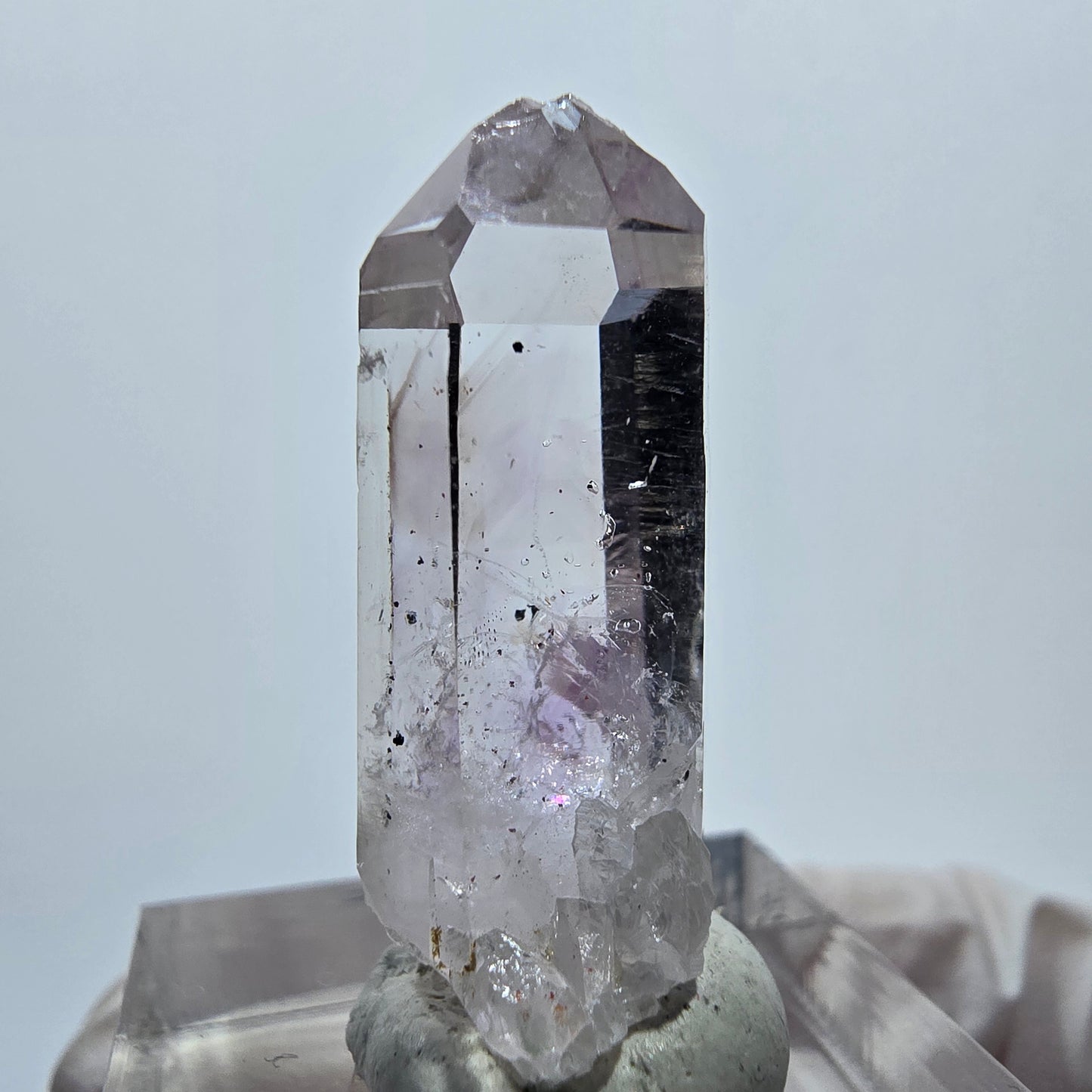 Lemurian Phantom Amethyst mit Hämatit Streep Mine Goboboseb, Namibia 31*15*10mm
