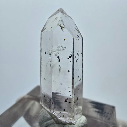 Lemurian Phantom Quarz mit Hämatit Streep Mine Goboboseb, Namibia 27*11*9mm