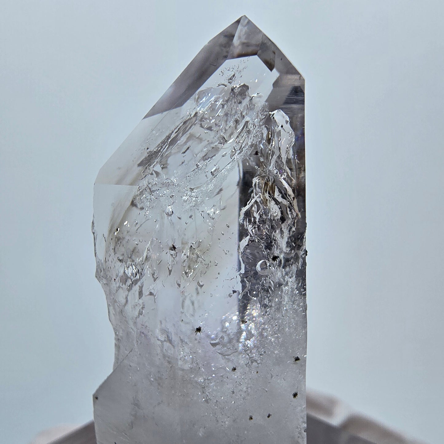 Enhydro Phantom Quarz mit Hämatit, 1x Blase Streep Mine Goboboseb, Namibia 38*17*14mm