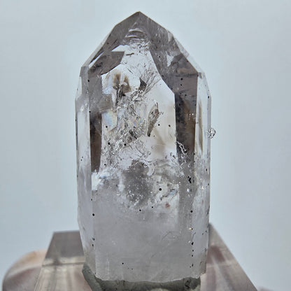 Lemurian Phantom Quarz mit Analcim, Hämatit Streep Mine Goboboseb, Namibia 32*16*12mm