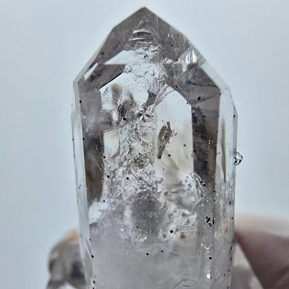 Lemurian Phantom Quarz mit Analcim, Hämatit Streep Mine Goboboseb, Namibia 32*16*12mm