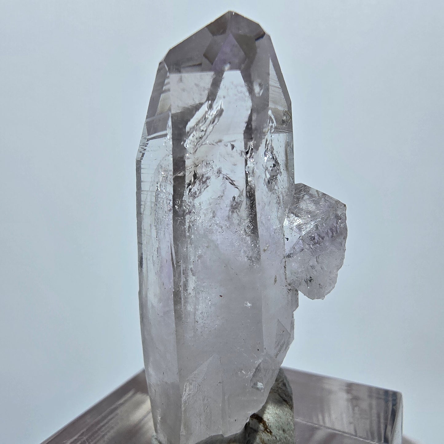 Enhydro Lemurian Phantom Amethyst, 1x Blase Streep Mine Goboboseb, Namibia 37*18*14mm