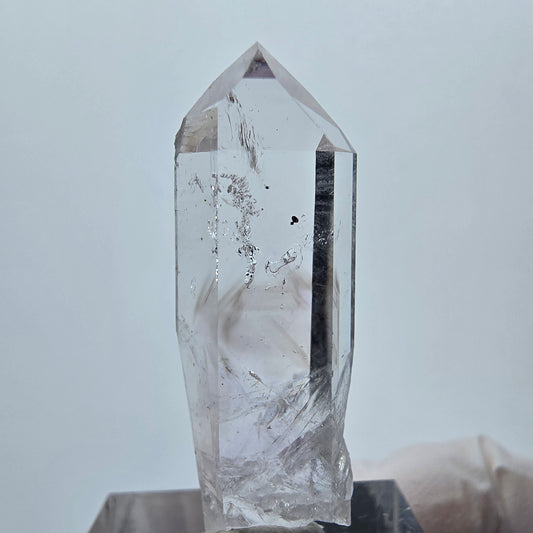 Améthyste fantôme lémurienne de pointe, mine de Streep, Goboboseb, Namibie, 37 x 12 x 8 mm 