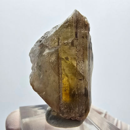 Cristal de barytine rare, jaune brunâtre, Brukkaros, Namibie, 35*20*17 mm 