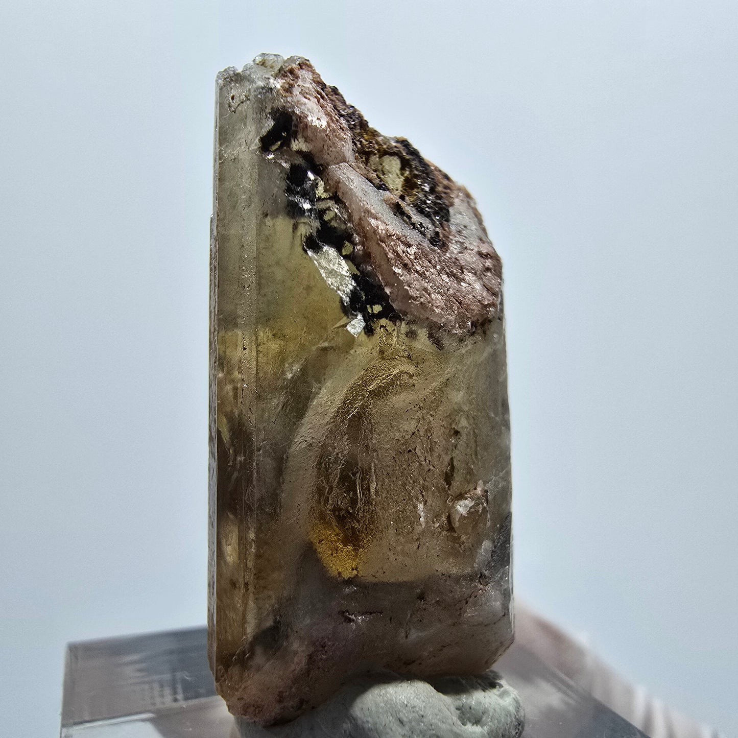 Cristal de barytine rare, jaune brunâtre, Brukkaros, Namibie, 35*20*17 mm 